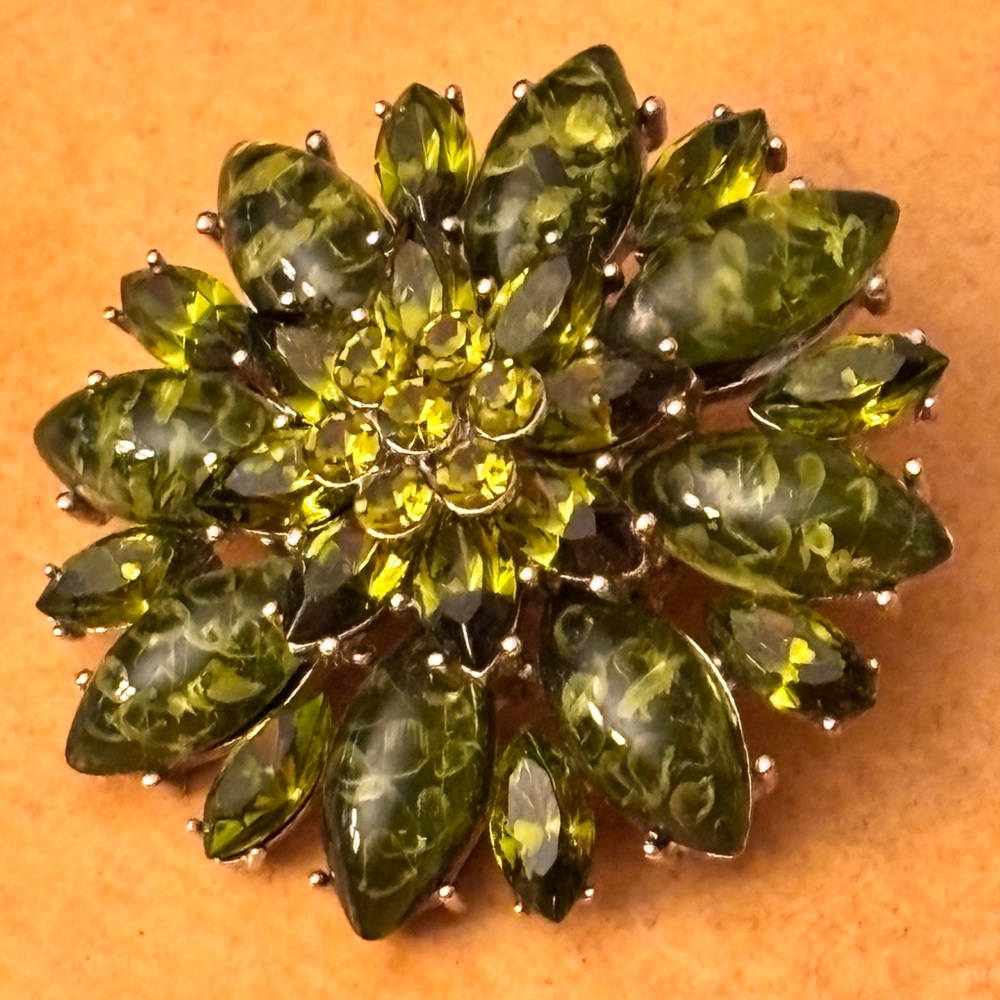 Vintage Green Sparkling Crystal Floral Enhancer & Pin